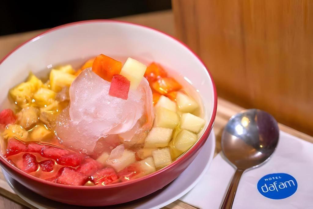 호텔 다팜 퍼시픽 시저 수라바야 외부 사진